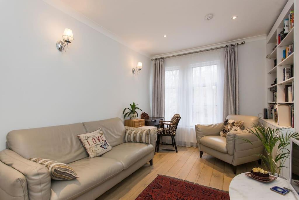 2 Bed Room Flat Near Westfield, West Лондон Экстерьер фото